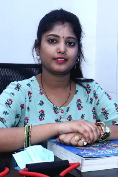 Dr. Ritu Saxena 1 Dr. Ritu Saxena Kriti Elder Care