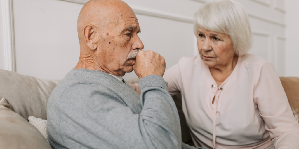 An elderly is suffering fro the Early Signs of Dementia in gurgaon
